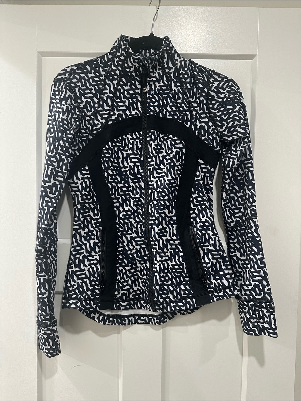 lululemon athletica Black and White Patterned Zip-Up Jacket